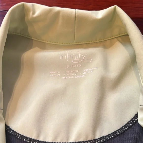 Cherokee Infinity Scrub Jacket - Picture 2 of 6